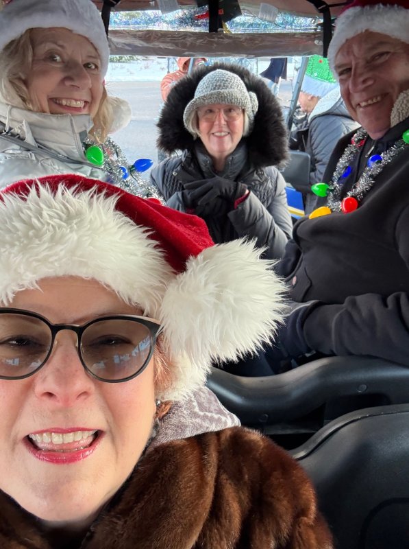Enjoying their golf cart ride are (l-r) Gwen Gangi, Jeanene McCune, Merrill Siedman and Ed Gangi.